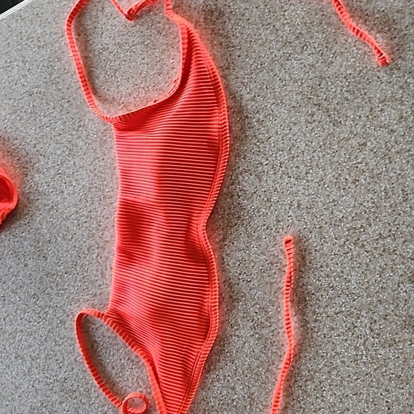Hollister Bikini Bright Orange Ribbed Cheeky Bottom Size S - Picture 6 of 8
